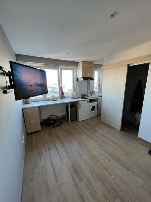 Super Studio En Face De La Gare De Mulhouse Appartement Buitenkant foto