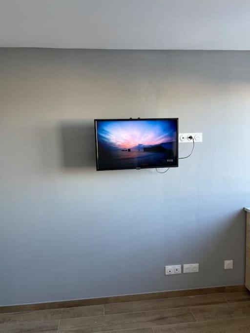 Super Studio En Face De La Gare De Mulhouse Appartement Buitenkant foto