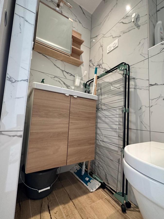 Super Studio En Face De La Gare De Mulhouse Appartement Buitenkant foto